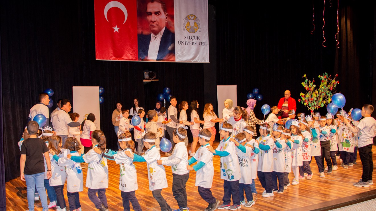 Selçuk Üniversitesinde 7. Geleneksel Otizm Farkındalık Etkinliği düzenlendi